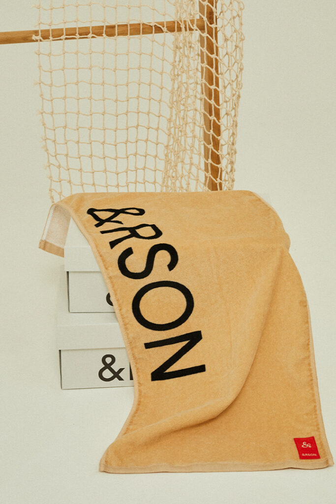 &RSON TOWEL (BEIGE)